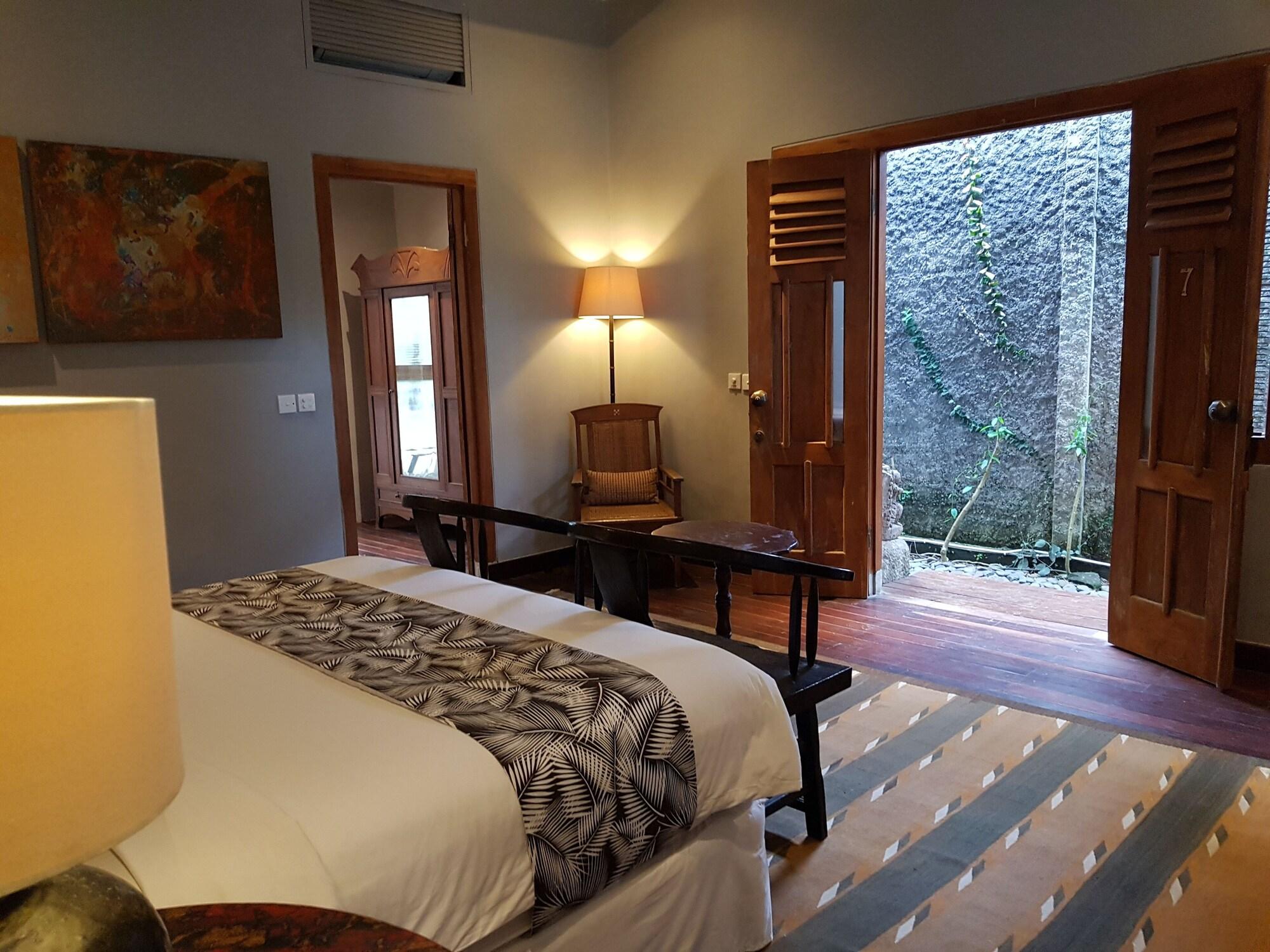 Room & Vespa 3 Семиньяк Экстерьер фото