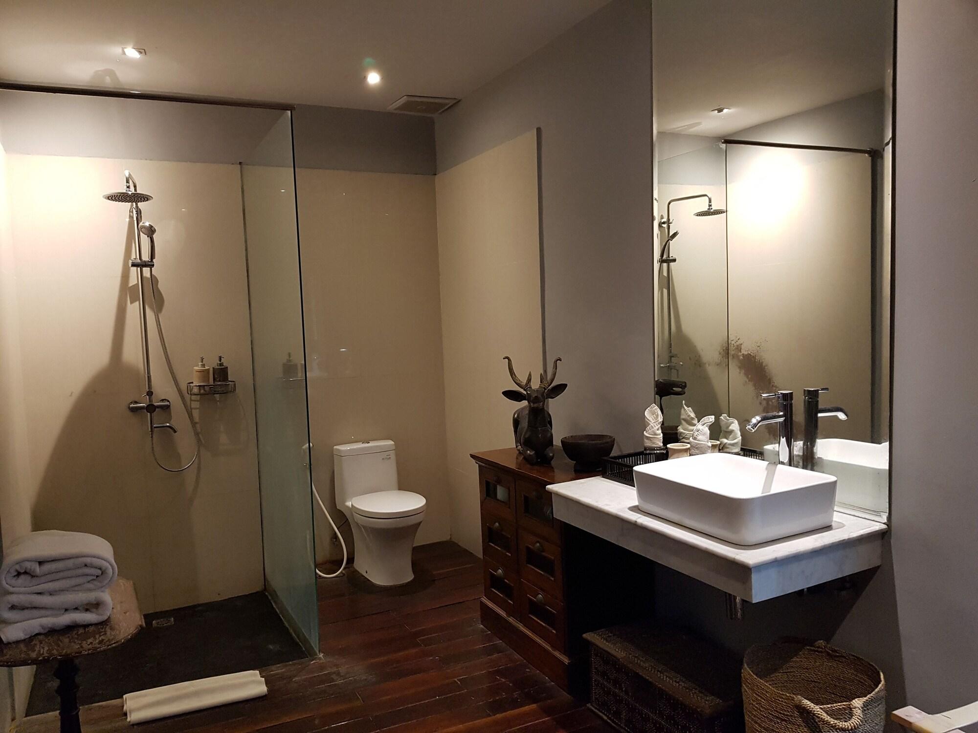 Room & Vespa 3 Семиньяк Экстерьер фото