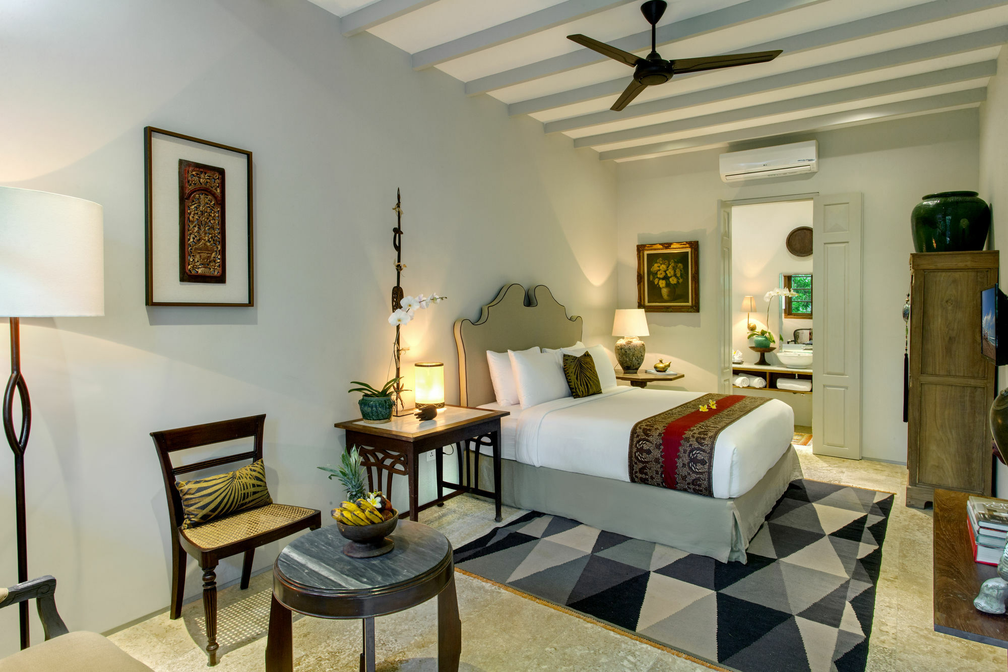 Room & Vespa 3 Семиньяк Экстерьер фото